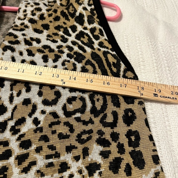 #1988. Art and Soul Leopard Print Mid-Thigh Open Vest. Size S - Picture 5 of 7